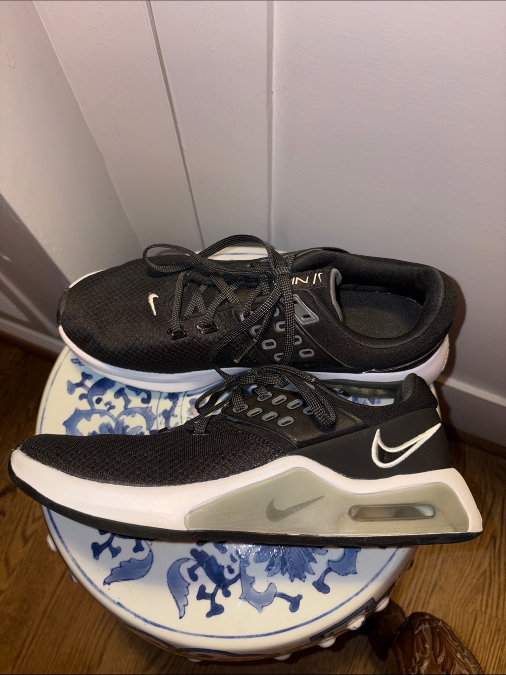 Nike Womens Black Air Max Athletic Running Shoes Size US 9.5